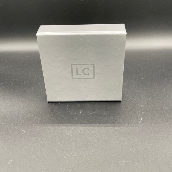 Luxury LC Gift Card Gift Box with Leather Protective Cover - Picture 1 of 11